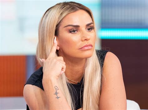 katie price tiere|Katie Price reveals her new pet as she poses with hairless。